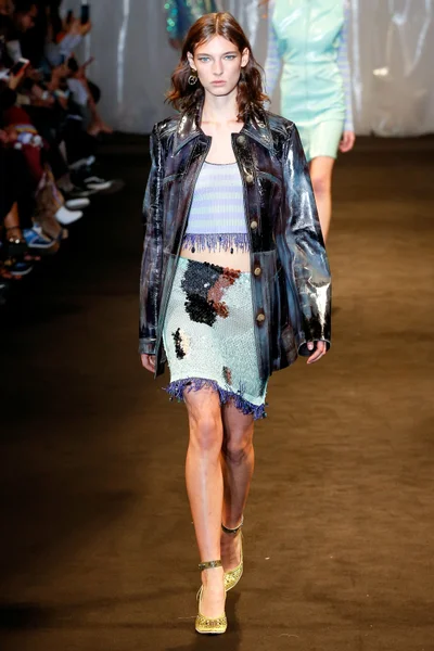 Look 34
